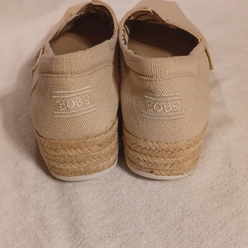 Skechers Tan Espadrille Slip-Ons Canvas Bobs Women's Size 8